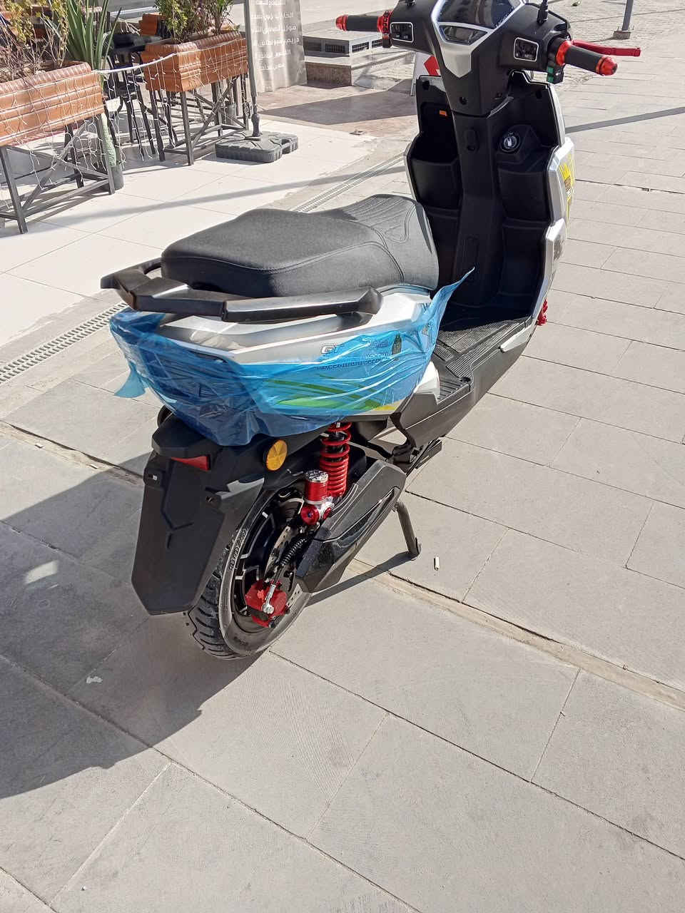 السلام عليكم للبيع دراجه سكنس GTمديل 2026 دراجه زيرو ما ماشيه بعدها بجيس الشركه فول فول مواصفات بطاريه ليثيوم ضمان سنه بل بطاريه ملحقات وصل المعرض بل منشور
تفاصيل الدراجه
بريك امامي خلفي دسك هايدروليك
حساس بريك 
لايت عالي ناصي زنون +رماس
بك لايت خلفي ليزري LED
اشاير لد ليزري
بلوتوث سستم سماعات كامل 
دبل اشاره
سكن لد امامي 
نضام بك الرجوع الى الخلف 
نضام بارك
مثبت سرعه 
مانع تزحلق
سرعت الدراجه حقيقي 90
بطاريه ليثيوم
تقطع مسافه بل شحنه الوحده 80كيلو جيب ويز وفحص
ملف الدراجه2500
دبلات رياضي امامي خلفي غاز
ويل كب رياضي
تايرات جلاتين حجم 12
ثلاث انضمه تشغيل كارت بصمه سويج
ستامد صفح رياضي 
الشراي يتفضل خاص او التصال عله الرقم***********
مكان الدراجه بغداد المنصور 
سعر الدراجه مليون بيها مجال بصيط
