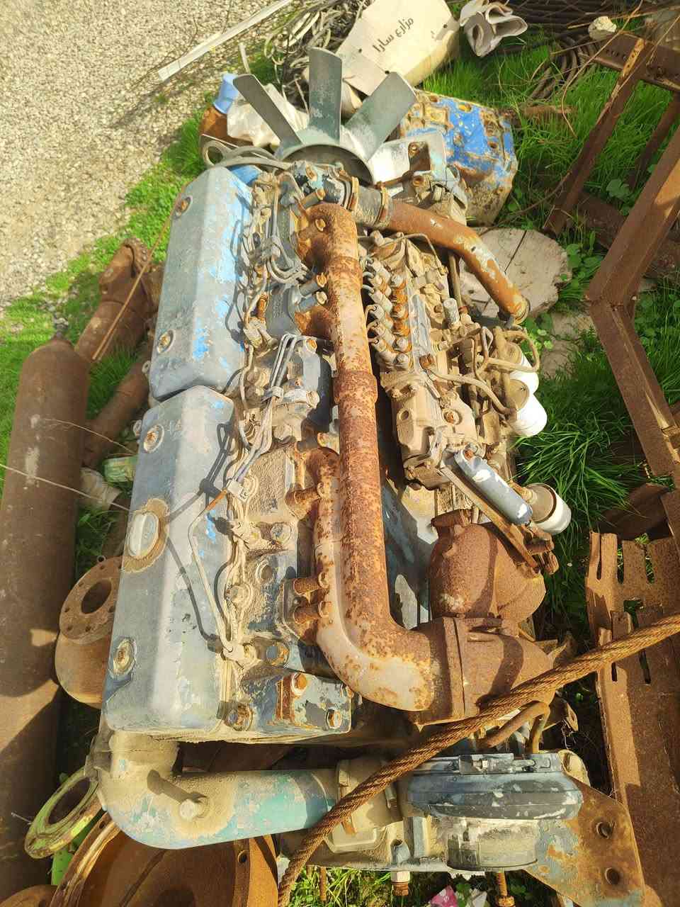 السلام عليكم محركات للبيع واحد لاطش واحد رافس سعر 25 تواصل *********** معه سياره محرك  111 تعبان كلش سعر 30سياره وبيهه مجال
