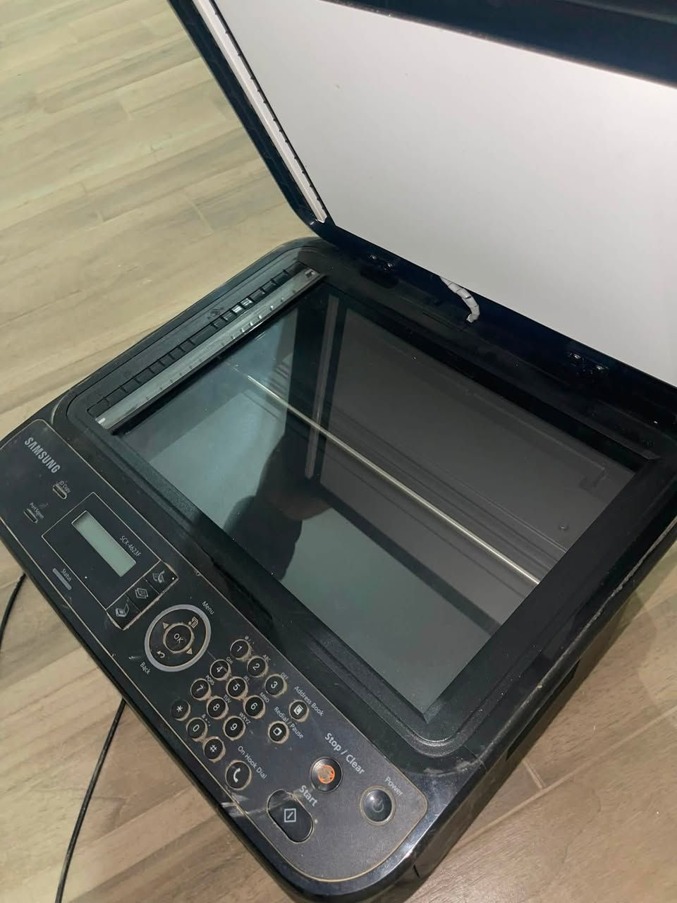 🖨️ للبيع – طابعة سامسونج ليزر متعددة الوظائف Samsung SCX-4521F
طابعة عملية ومناسبة للمكاتب والشركات والاستخدام المنزلي.

✅ طباعة ليزر أبيض وأسود
✅ تصوير مستندات
✅ سكانر
✅ فاكس
✅ جودة طباعة ممتازة وتكلفة تشغيل اقتصادية

الطابعة بحالة جيدة، والمعاينة خير دليل


**إذا كنت صاحب هذا الإعلان وتريد حذفه لأي سبب، رجاءا أرسل رسالة إلى الدعم الفني**
