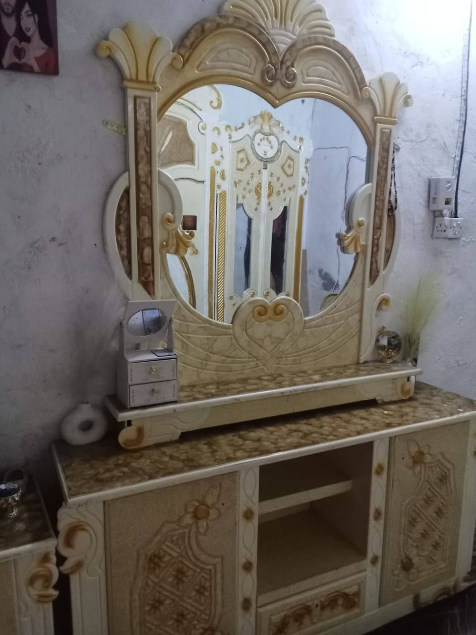 غرفه اخشاب للبيع نضيفه السعر ٨٠٠ وبيها مجال مكاني ناصريه


**إذا كنت صاحب هذا الإعلان وتريد حذفه لأي سبب، رجاءا أرسل رسالة إلى الدعم الفني**