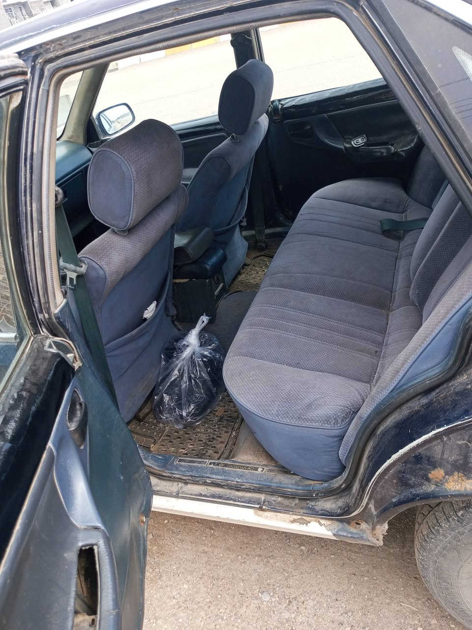 برنس موديل 93سيارة بلادية لاطخة ولاصبغ بسمي تخم تاير صدر امامي خلفي مكينة بيهة تبخير تحويل مباشر 30وبيهة مجال ***********بعقوبة التحرير
