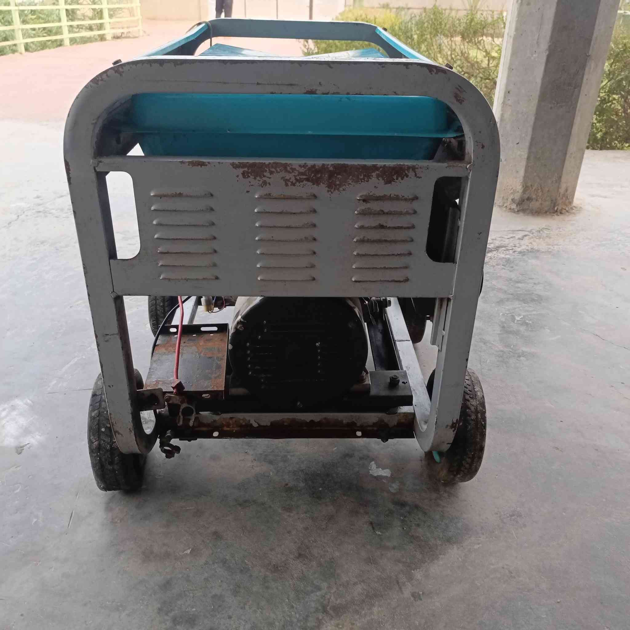 السلام عليكم عندي هاي مولده لبيع 
كامه نضيف كلش شغاله على الشغل


**إذا كنت صاحب هذا الإعلان وتريد حذفه لأي سبب، رجاءا أرسل رسالة إلى الدعم الفني**