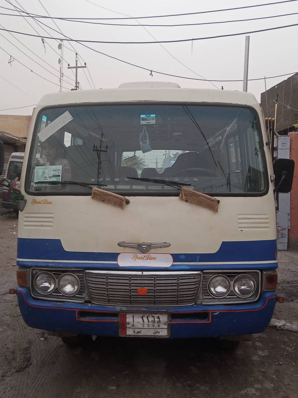 السلام عليكم للبيع كوستر نضيفه كلش ع وضع الشركه بلادي كلها شغاله اشاير صطاب لايت تدفئه شغاله الفان كيجات كلها شغاله مسجل سماعات زراكه ماي ماسحات فول رقم بابل الماني تريد تحويل وكاله خادم مكان حله مركز سياره تريد بس دوشمه ومكينه خيط بخار بدون خياس ولا ضربه مجال *********** تصل وخادم
