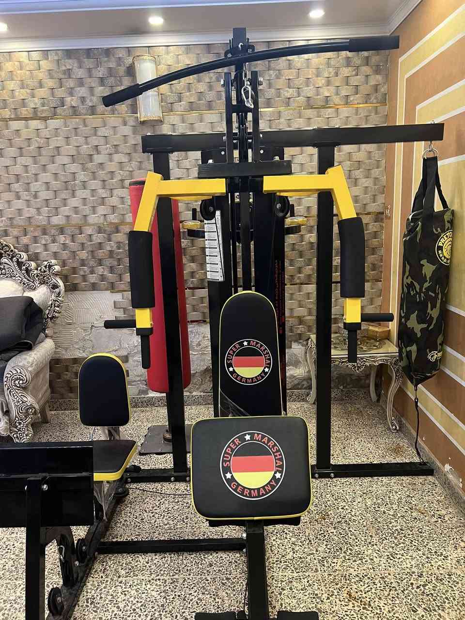 السلام عليكم جهاز استعمال قليل نضافه 100/100سعره 650 الف رقم الهاتف ***********
