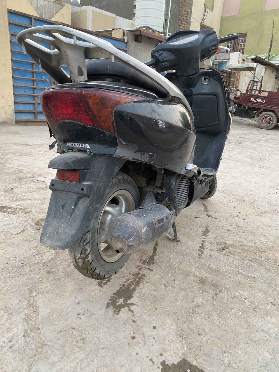 السلام عليكم ليدي حديث للبيع ما مفتوحه كله شغال المكينه ناعمه مكان بابل قرب مجسّر الثوره رقم الهاتف ***********
