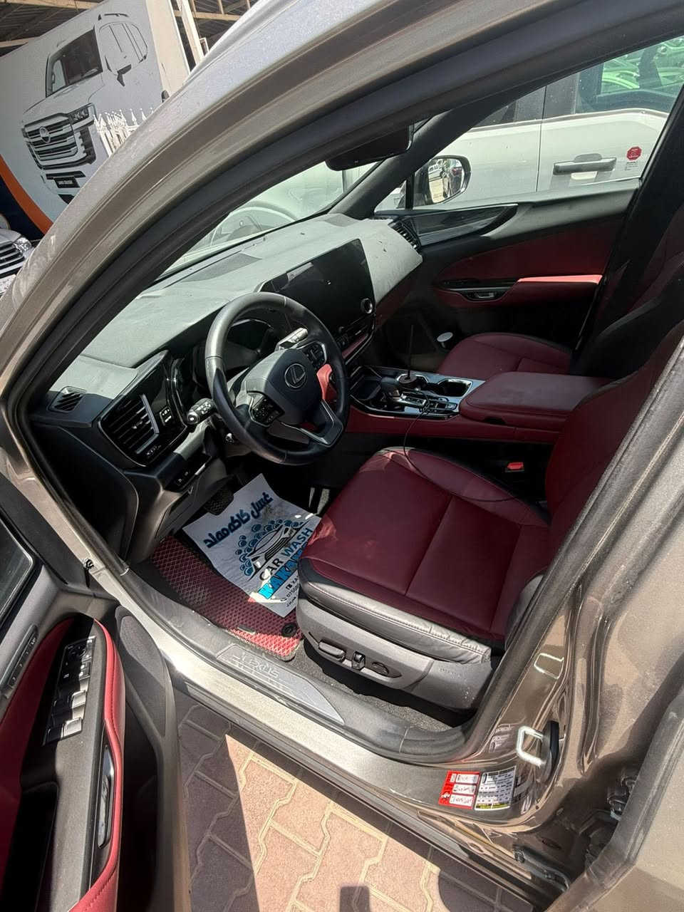 🚗 للبيع — لكزس 2023 هايبرد فل مواصفات

فرصة مميزة لعشاق الفخامة ✨
لكزس موديل 2023 بحالة شبه الوكالة، استخدام نظيف جداً ومواصفات كاملة.
 ضرر كلش خفيف
🔹 هايبرد اقتصادي جداً في الوقود
🔹 فل مواصفات
🔹 شاشة كبيرة + نظام ملاحة
🔹 كاميرات + حساسات أمامية وخلفية
🔹 رادار وأنظمة أمان متطورة
🔹 بصمة تشغيل + دخول ذكي
🔹 مقاعد جلد فاخرة
🔹 السيارة بحالة ممتازة جداً ولا تحتاج أي مصروف

💰 السعر: 3 دفاتر و10 أوراق

📍 السيارة جاهزة للفحص في أي وقت
للجادين فقط.  استفسار ***********
