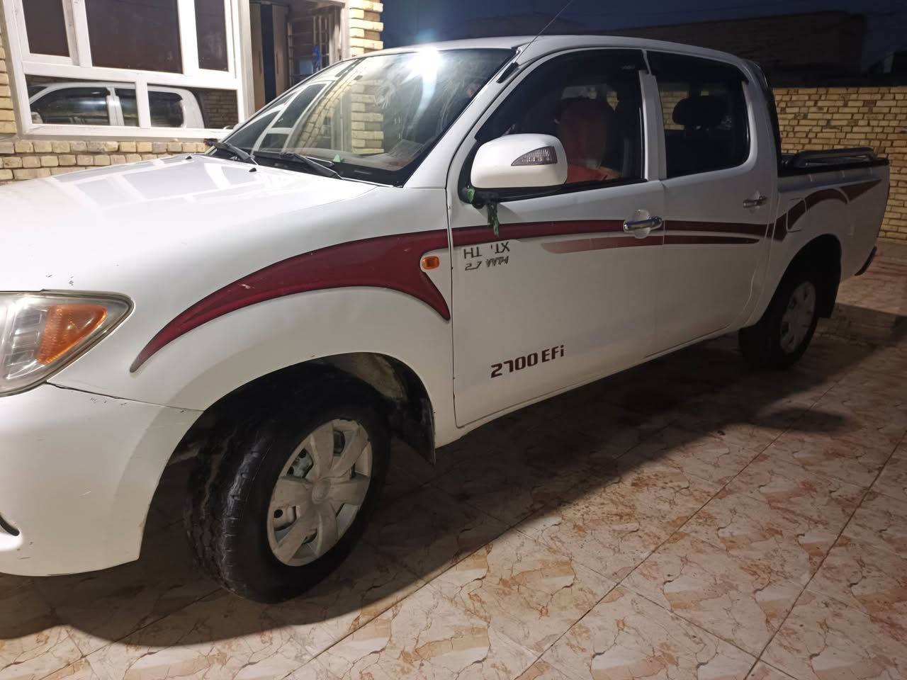 يا الله بسم الله الرحمن الرحيم
بيكم فلاونزه ٢٠٠٦
كفاله عامه 
مكينه  بلاديه 
لون ابيض 
خطه بلاديه سيف العرب 
رقم سماوه مشروع وطني مداور ثاني يوم 
سياره كامله للخير مانقصه برغي 
للتصال : ***********
 السعر :١٤٠ وبيه مجال لشراي
