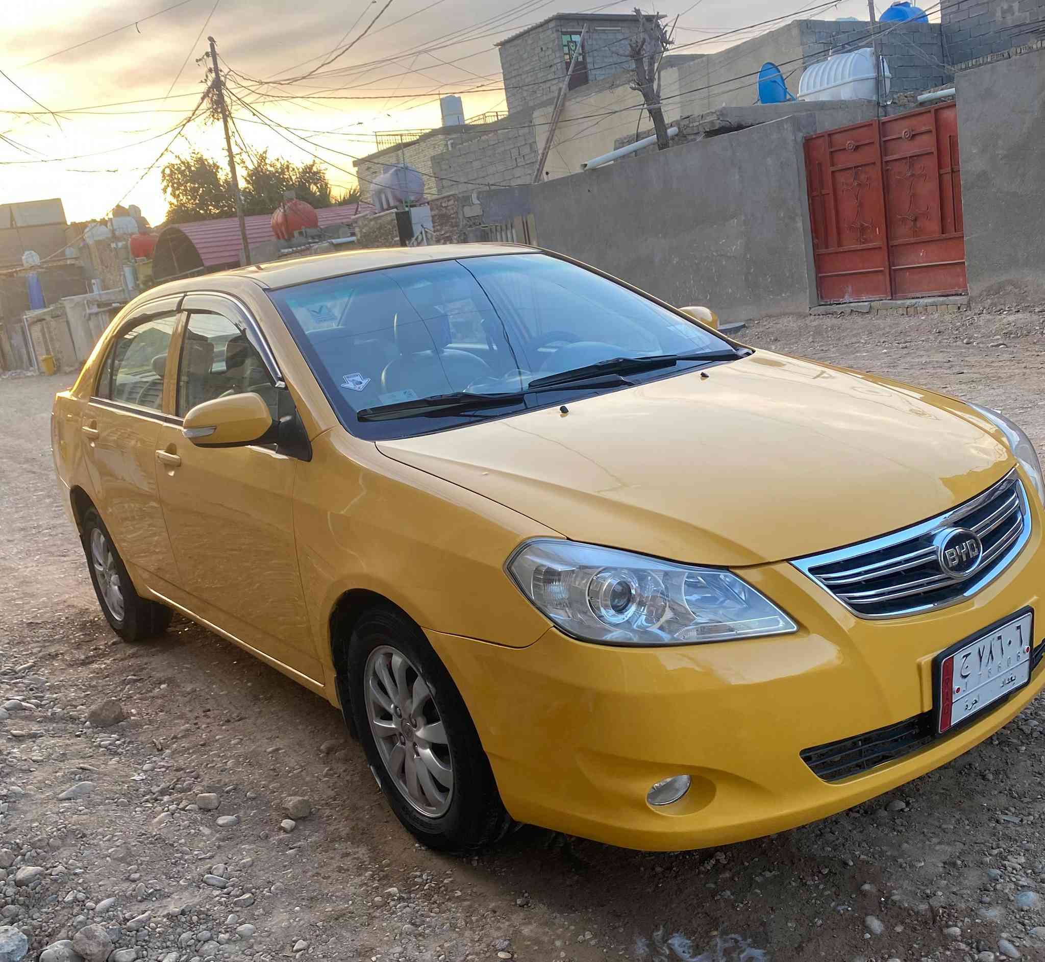 سلام عليكم بي واي دي g3 موديل 2016 مكفوله من الضربه والتبديل بيها 3 قطع صبغ فقط اثر جراد كير مكينه خير من الله تخم تاير جديد صدر امامي خلفي جديد تبريد ثلج 🧊السياره نصبه وجديده ويل كب كهربائيات كلها شغاله رقم بغداد مصفره هيئه وغرامات تحويل ثاني يوم السعر 59$ وبيها مجال العنوان بغداد البلديات الرقم  ***********
