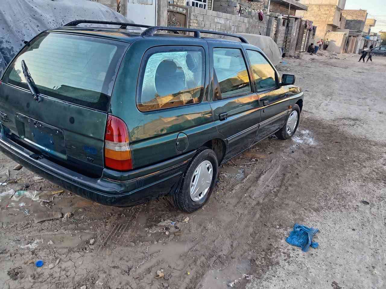 السلام عليكم اخوان فورد سكورت موديل 1994 شغاله وين ميعجبك روح بيه اقتصاديه كلش رقمه فحص انبار للبيع او المراوس كلشي بحسابه مكاني بغداد الخاص مفتوح رقمي***********
