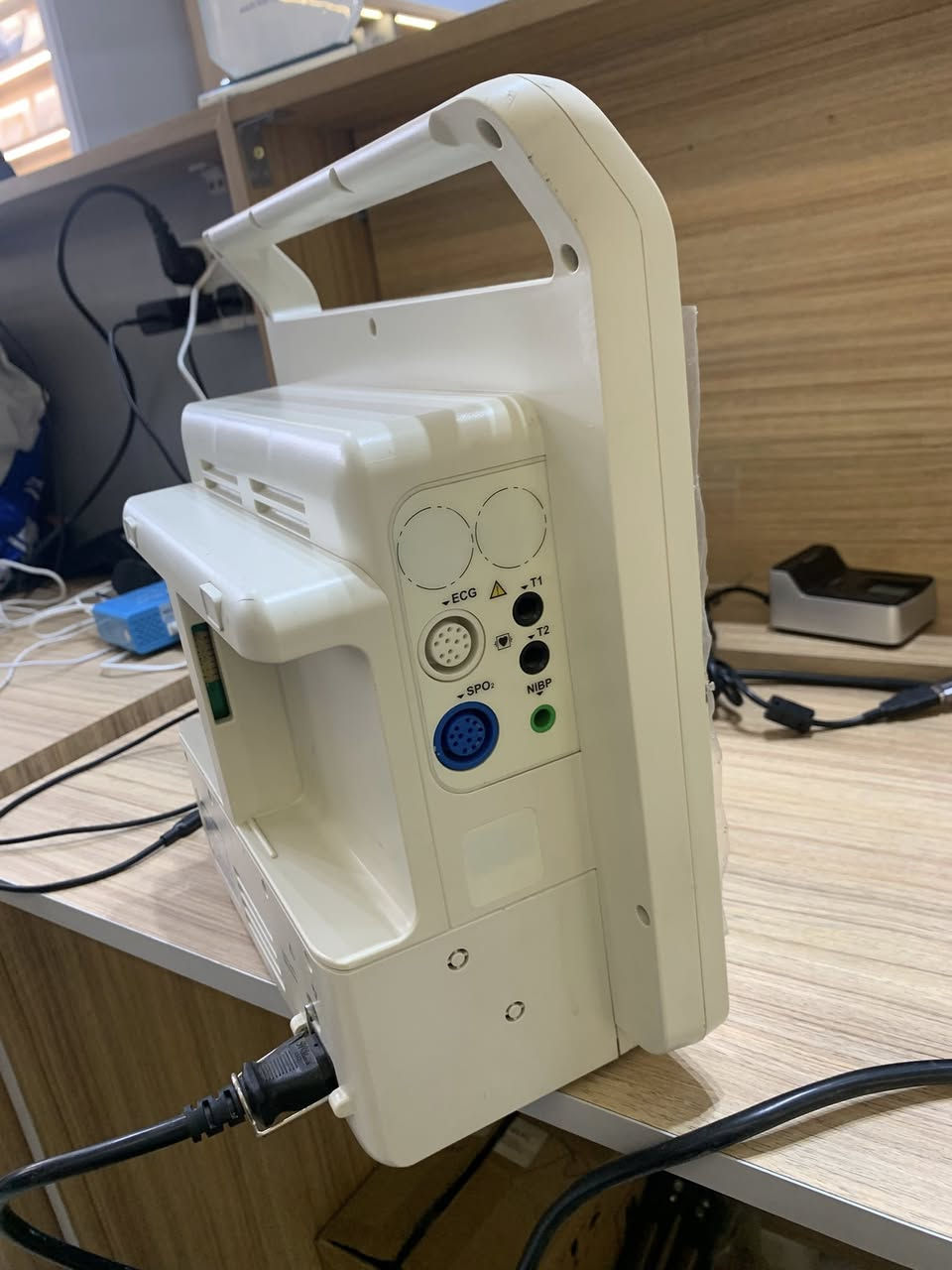 جهاز للبيع اعلى سعر ابيع للعلم الجهاز وحده بدون كيبلات فقط الجهاز وكيبل الكهرباء الي يفيده يجي خاص


**إذا كنت صاحب هذا الإعلان وتريد حذفه لأي سبب، رجاءا أرسل رسالة إلى الدعم الفني**