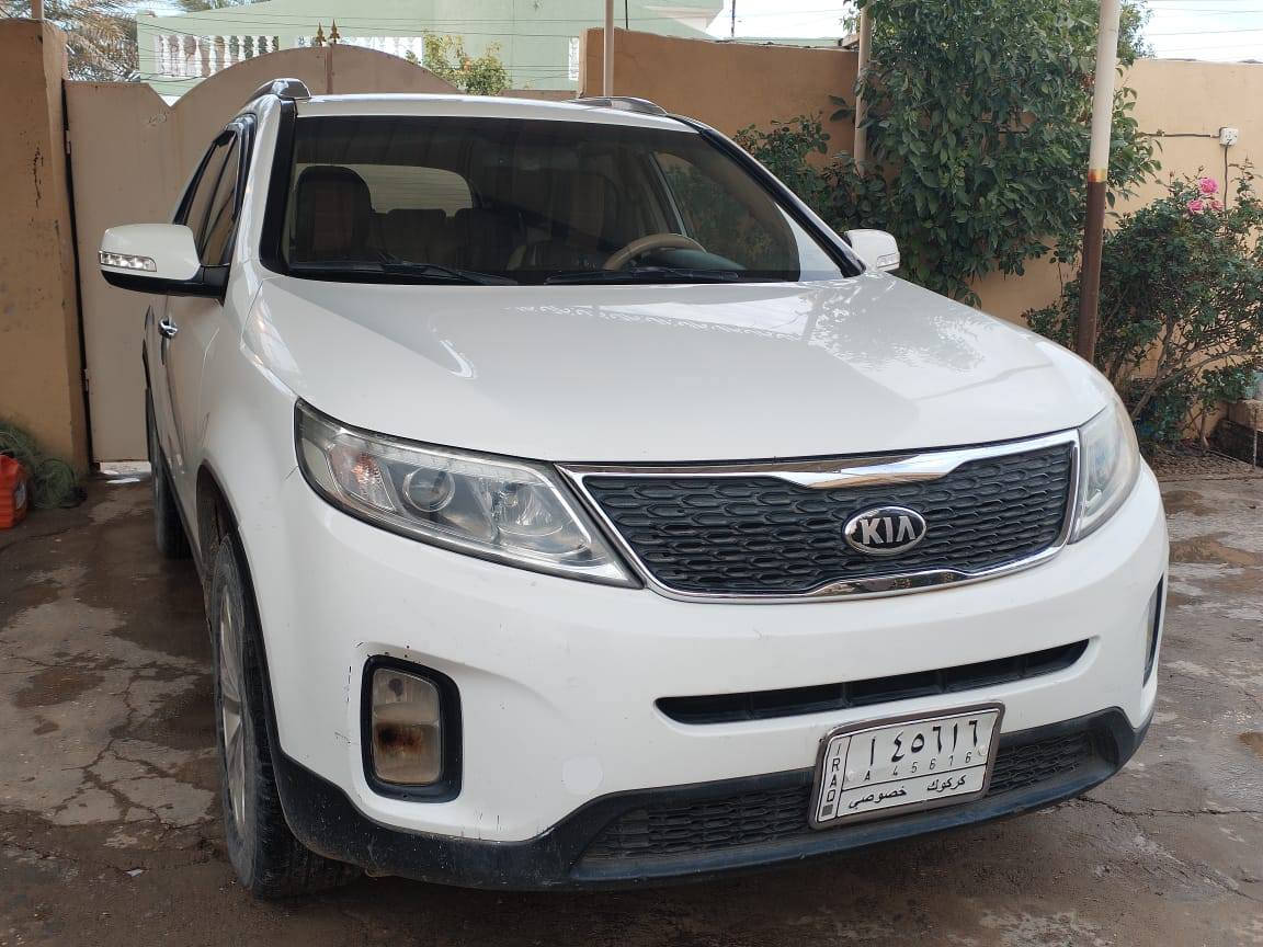 سورنتو 2014
لون أبيض محرك 4 سلندر GDi بدون دوانز كلين عدى مكان صغير بحافه جاملغ سايق 
رقم كركوك اضبارة كاملة 
كير محرك بلادي بدون فتح بدون كلشي 
سعر 160 وبيها مجال 
***********
