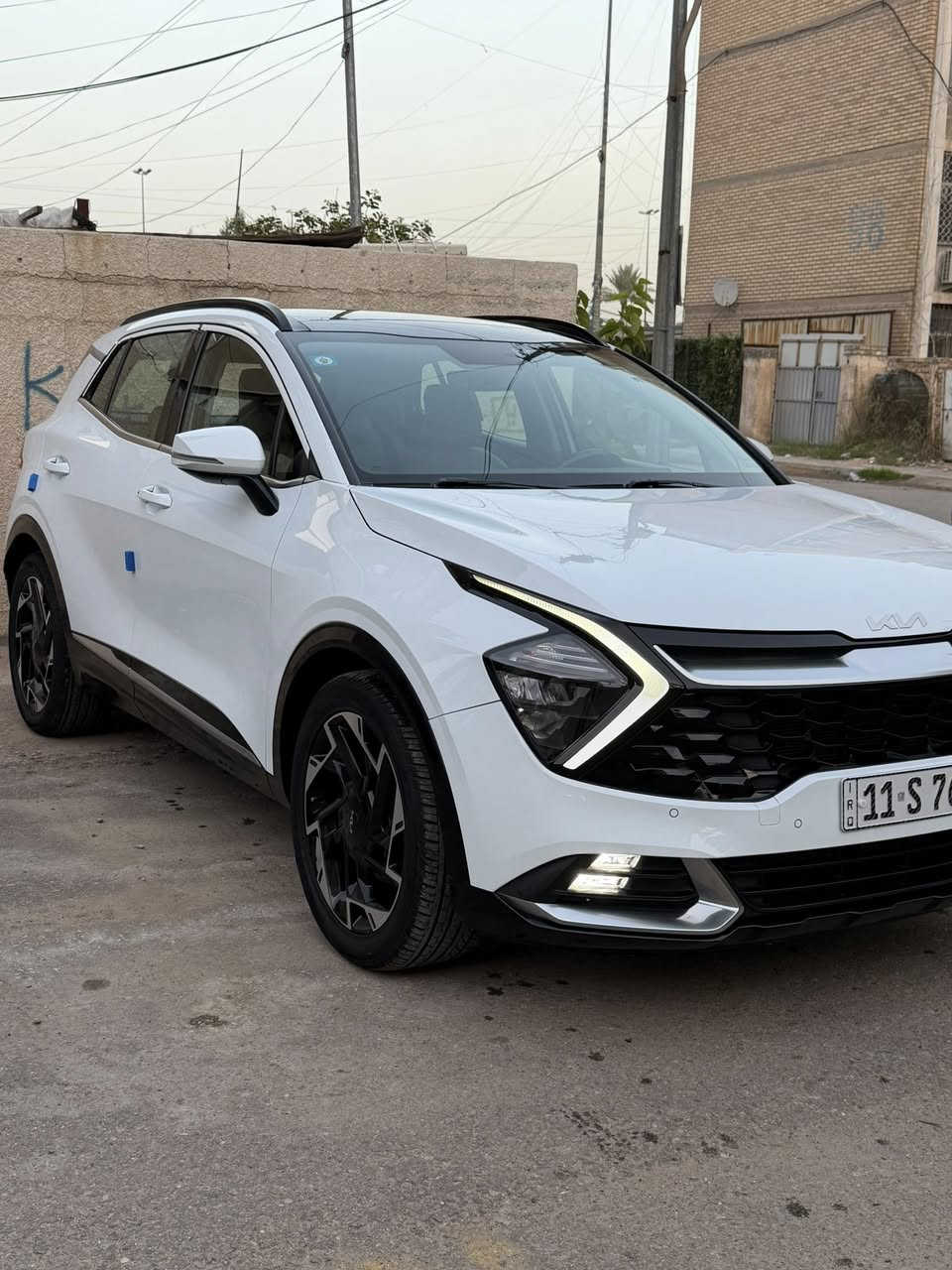 السلام عليكم
سبورتج 2022 خليجي 
فول مواصفات السعر 230$
بانراما كشنات تدفئة تبريد جلد بيجي
شاحن USP السيارة مكفولة كفالة عامة
عدة جاملغ خلفي بي رصعة وسويتها بي دي ار
ماشية27 كم للاستفسار ***********
