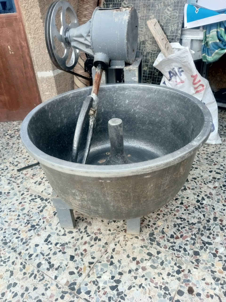 السلام عليكم عجانة وهزاز للبيع المكان بغداد
واتساب ***********
