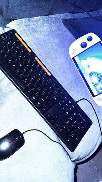 للبيع جهاز كيمك محمول ليجن 2 كل المواصفات يشغل كل الاعب جيتي اي وكلشي بي عنواني بغداد الوزيرية رقمي ***********
