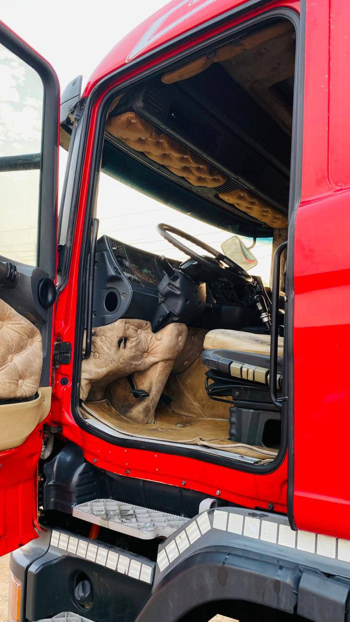 السلام عليكم 
اللبيع سكانيا راس تريله موديل 2003 رقم سليمانيه 3لوحات تريد تحويل تريد وكاله صهريج بالسنويه محرك 8 انجكتر 480 كير 900. 3×3 تخم تاير مكفوله كفاله عامه رقم الهاتف *********** العنوان البصره
