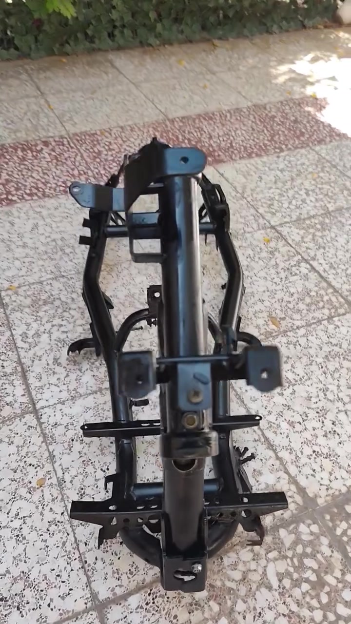 با الله الناصرية مركز الاداره المحليه قرب معهد المعلمات السعر ٣٠ ***********
