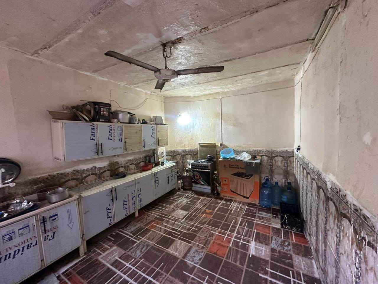 دار للبيع منطقة ال معالي زراعي
مساحه 200 متر بناء بلوك وعكاده
يتكون من 3 غرف برانيه مطبغ برانيه
شارع تبليط مجاري ماي كهرباء 
للأستفسار ↙️⬇️↘️التواصل 
🏠🏠🏠🏠🏠🏠🏠🏠🏠🏠
#مكتب_السراج_للعقارات_و_المقاولات
***********📞
📍عنوان المكتب 📍السماوة _تقاطع الحيدرية _محلات ملعب المثنى
