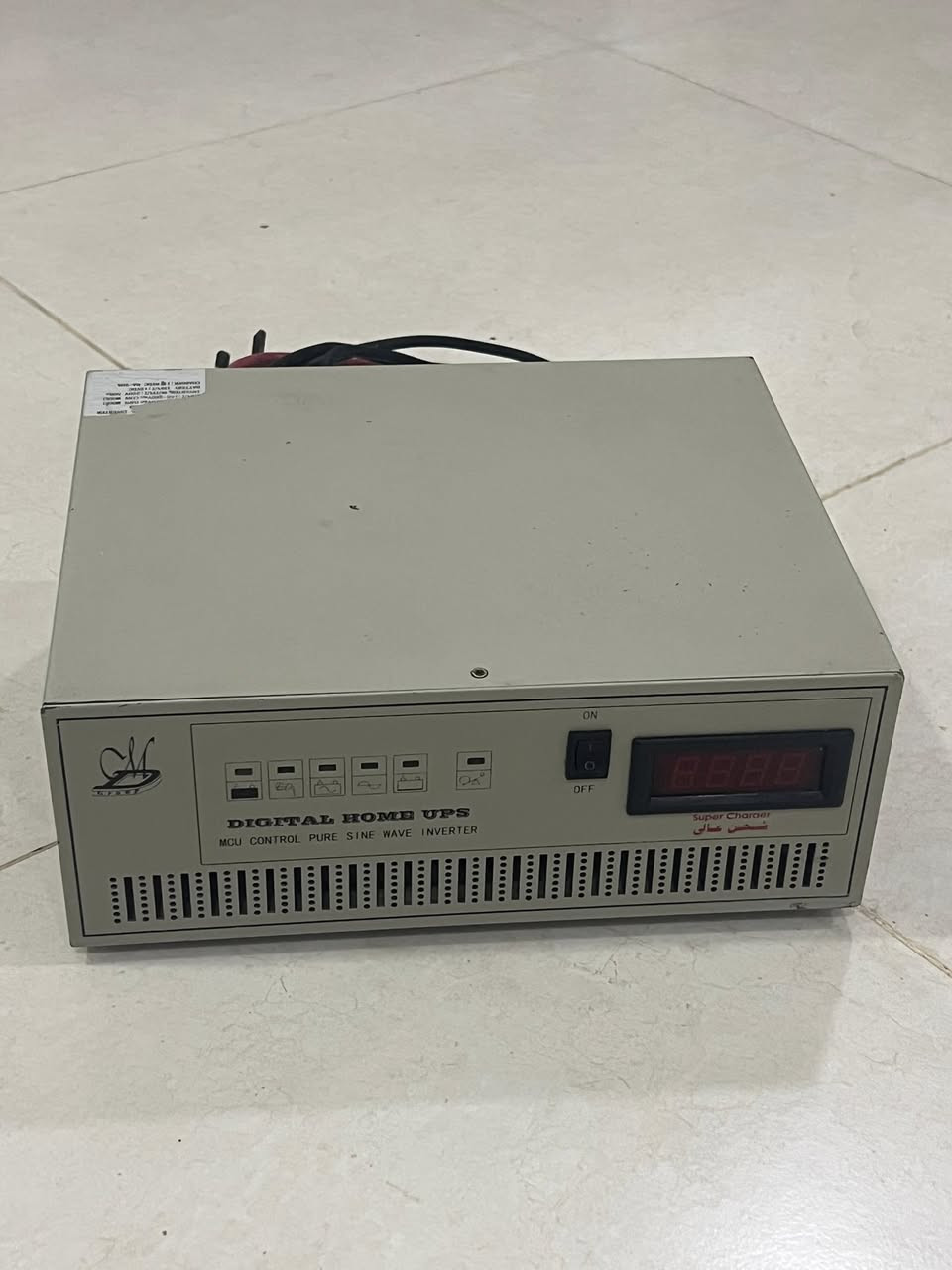 عاكسه  اصليه 6 امبير شغاله  توليد وشحن تحويل اتوماتيك  ماداخله تصليح سعره 75 بدون باتري مكان بابل  مستعمله قليل ***********
