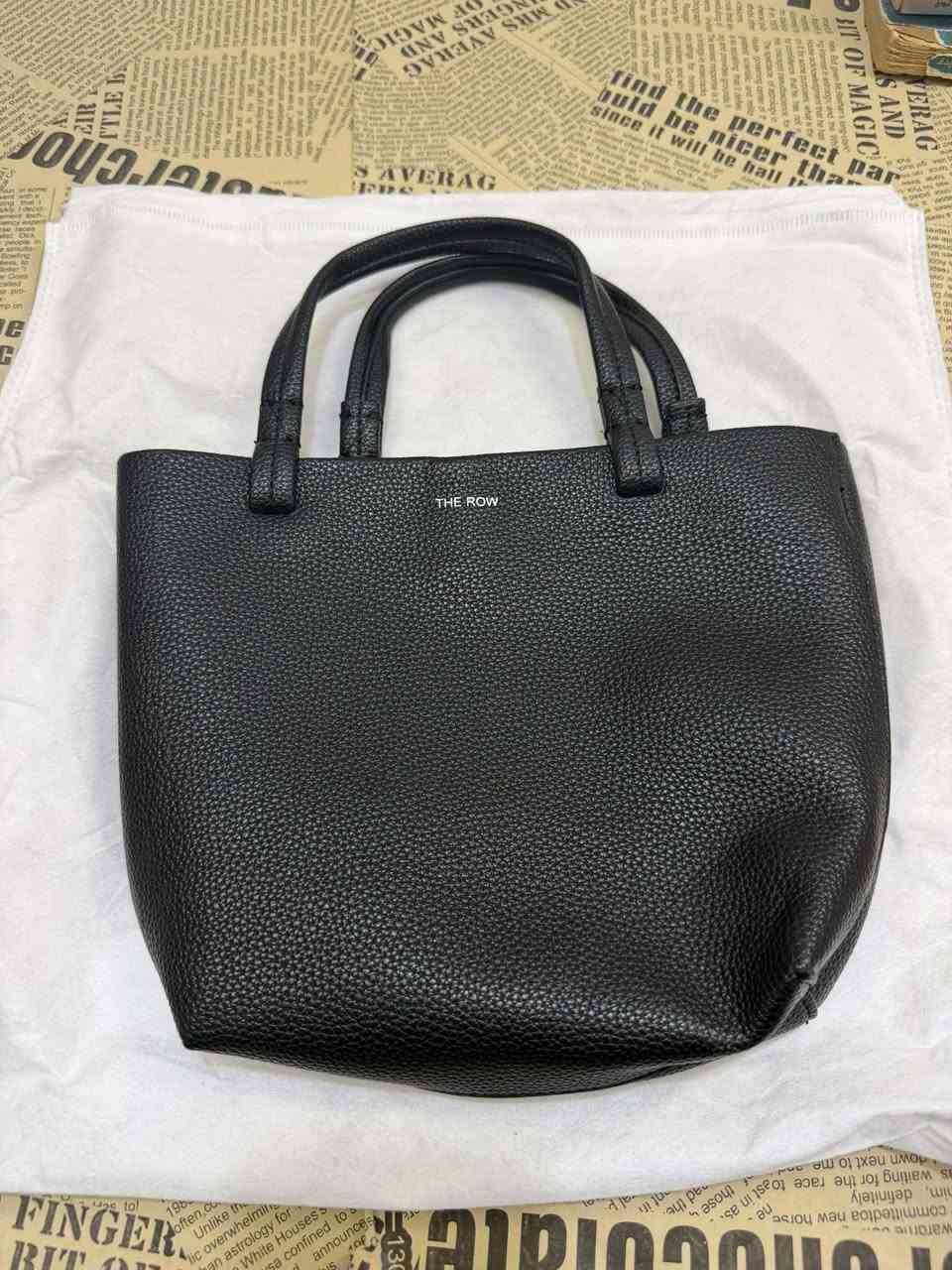 السلام عليكم 
من رخصة الادمن متوفر جنطه ذه رو حجم  صغير كوالتي كلش عالي


**إذا كنت صاحب هذا الإعلان وتريد حذفه لأي سبب، رجاءا أرسل رسالة إلى الدعم الفني**