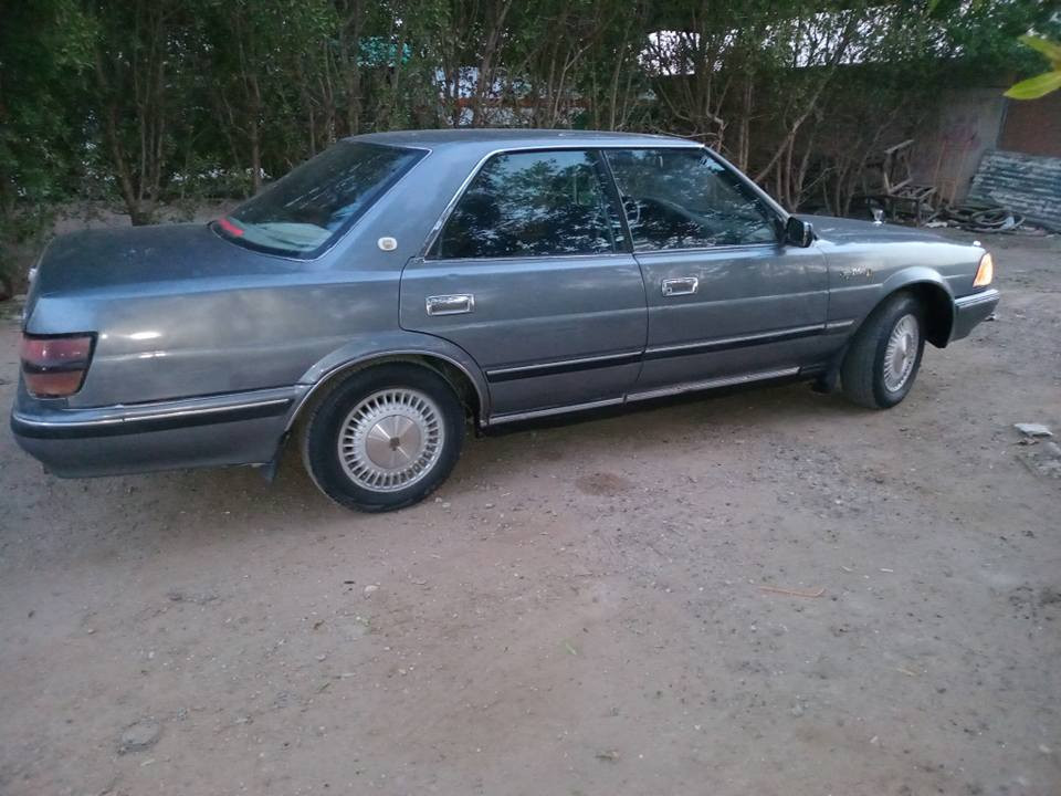 السلام عليكم للبيع تويوتا سوبر هارتوب موديل1991باسمي الرقم الدولي الجديد ديالى تحويل باي دائره مرور اني محولها بالطوبجي هزه جديده سنويه جديده مصبوغه عام للجماليه مكفوله من الضربه والدواخل مجرد طخات وصبغ  *********** مكان السياره بغداد العامريه السعر 34$ كير ومحرك مال بطه شاده قبل 3 أشهر  والسياره خير من الله يرادلها شويه ترتيب قليل وتحياتي للجميع بغداد, العراق
