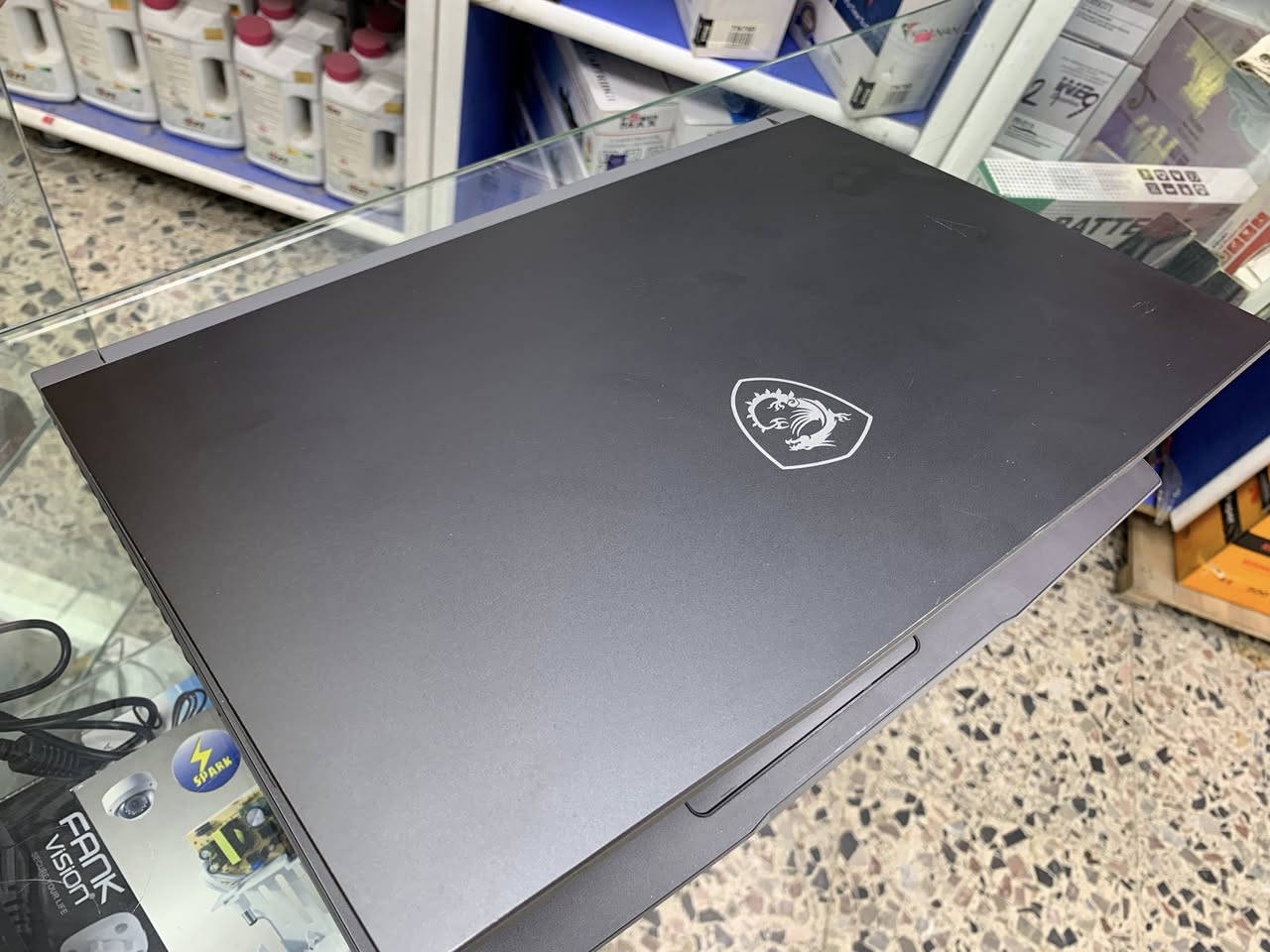 Laptop MSI
موصفات الجهاز 

CPU : i7 H  12th 
Memory 8GB قابل للتطور 
SSD 512 ذاكره تخزين 
GPU : NVIDIA RTX 3050 (4GB) 
حجم شاشه : 15.6 ing
للتواصل الاتصال ع هذا الرقم 
   *********** اتصال او وتساب
