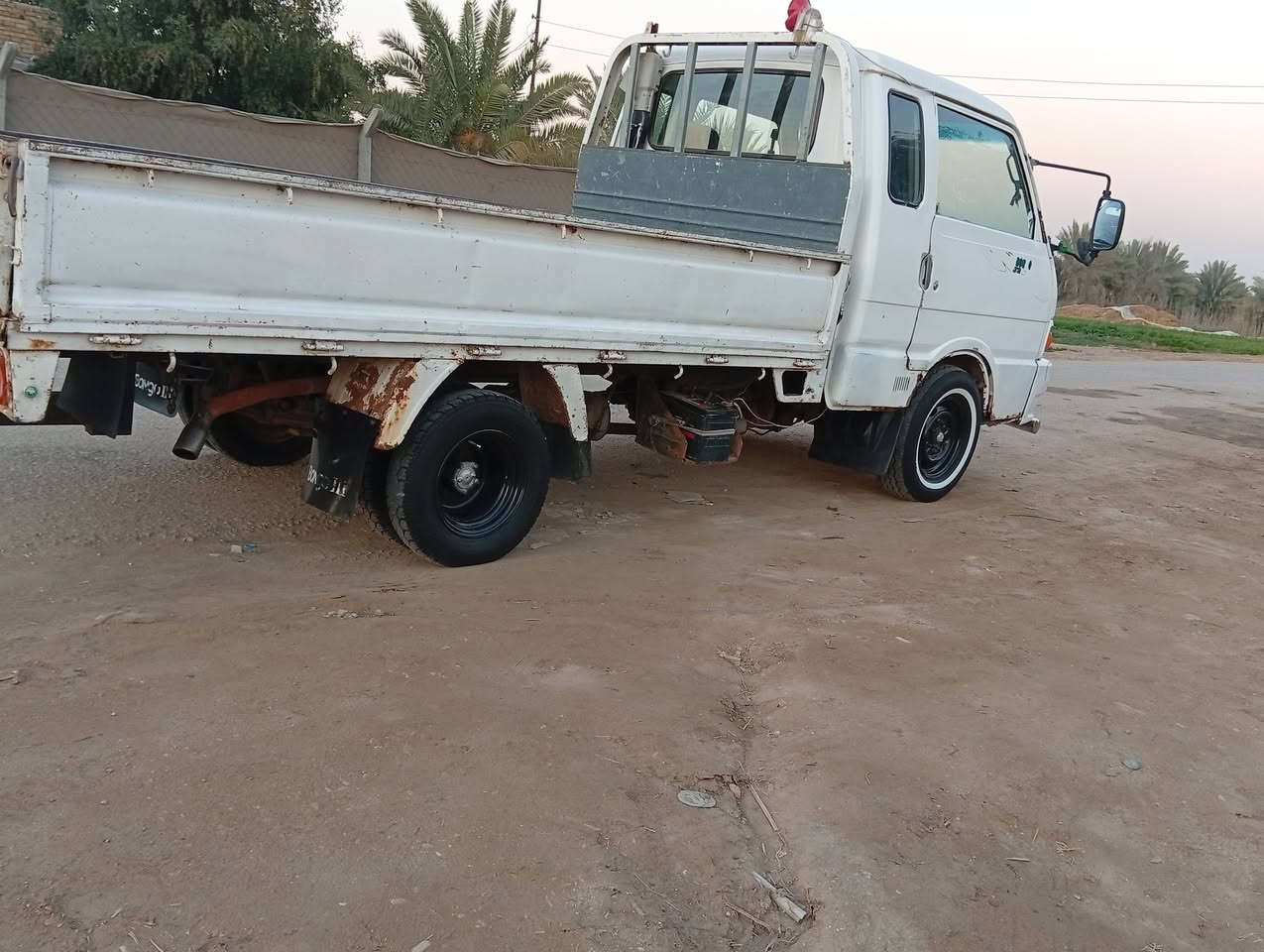 السلام عليكم كيا بنجو موديل97مكفول كير محرك وكسن وشاصي غير متواجد على الفيس***********سعر58 وبيها مجال
