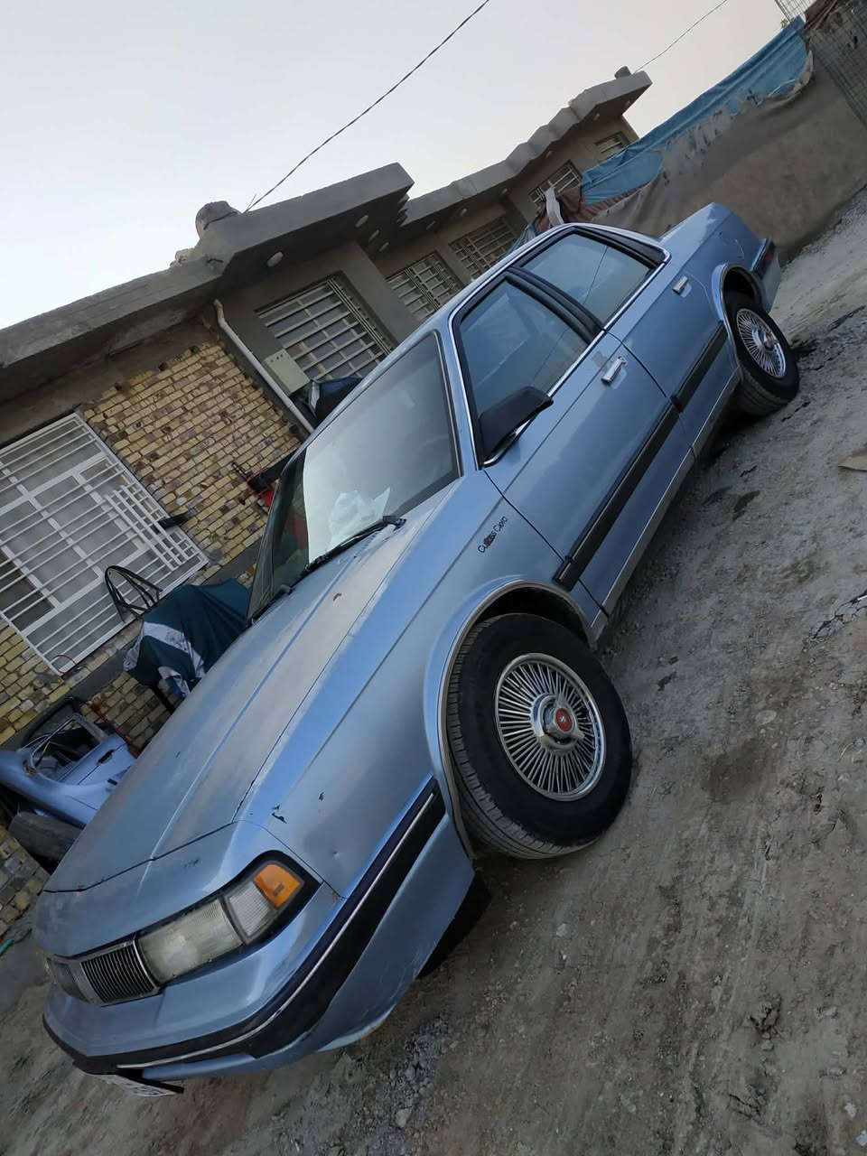 سياره اولدز 

موديل 1990

رقم بغداد الجديد 

هزه قبل شهر

كير محرك جدد مكفولات بلاد 3100

داخل كلش نضيف 

السياره بدون ضربه 

اريل كهرباء بلاد

شاشه 

سنتر لوك شغال 

كهربائيات كله شغال شرط

السياره مثل ما موضح بصور كدامك

السعر 43 وبيه مجال 

او مراوس بي ام ////🇺🇸🇺🇸🇺🇸 او حسب القناعه

مكاني بابل مركز مدينه 

***********.  واتساب

*********** اتصال فقط
