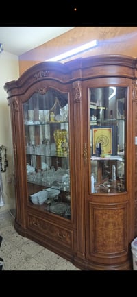 بوفيا • للبيع