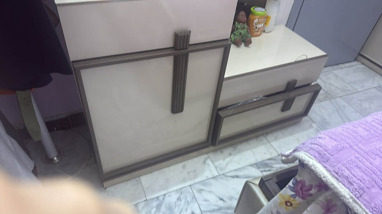 غرفه تركيه ٧قطع نظيفه مابيها ضرر الاستفسار خاص المكان الوزيربه 

📏 
#للبيع_بالعراق
#عروض_بغداد
#بيع_وشراء_عراق


**إذا كنت صاحب هذا الإعلان وتريد حذفه لأي سبب، رجاءا أرسل رسالة إلى الدعم الفني**