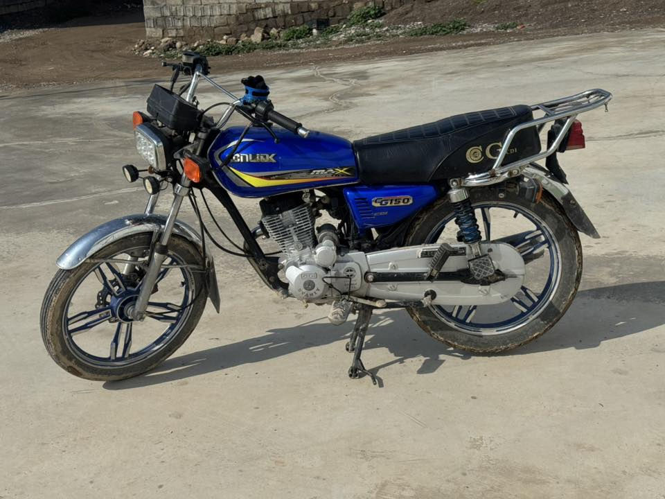 عندي ماطور سافين لبيع ابشرط كلشي  مابيه محرك كبس 150منفيس اصلي كهربيات كلو شقال موديل 2021سعر  500بي مجال قليل***********
