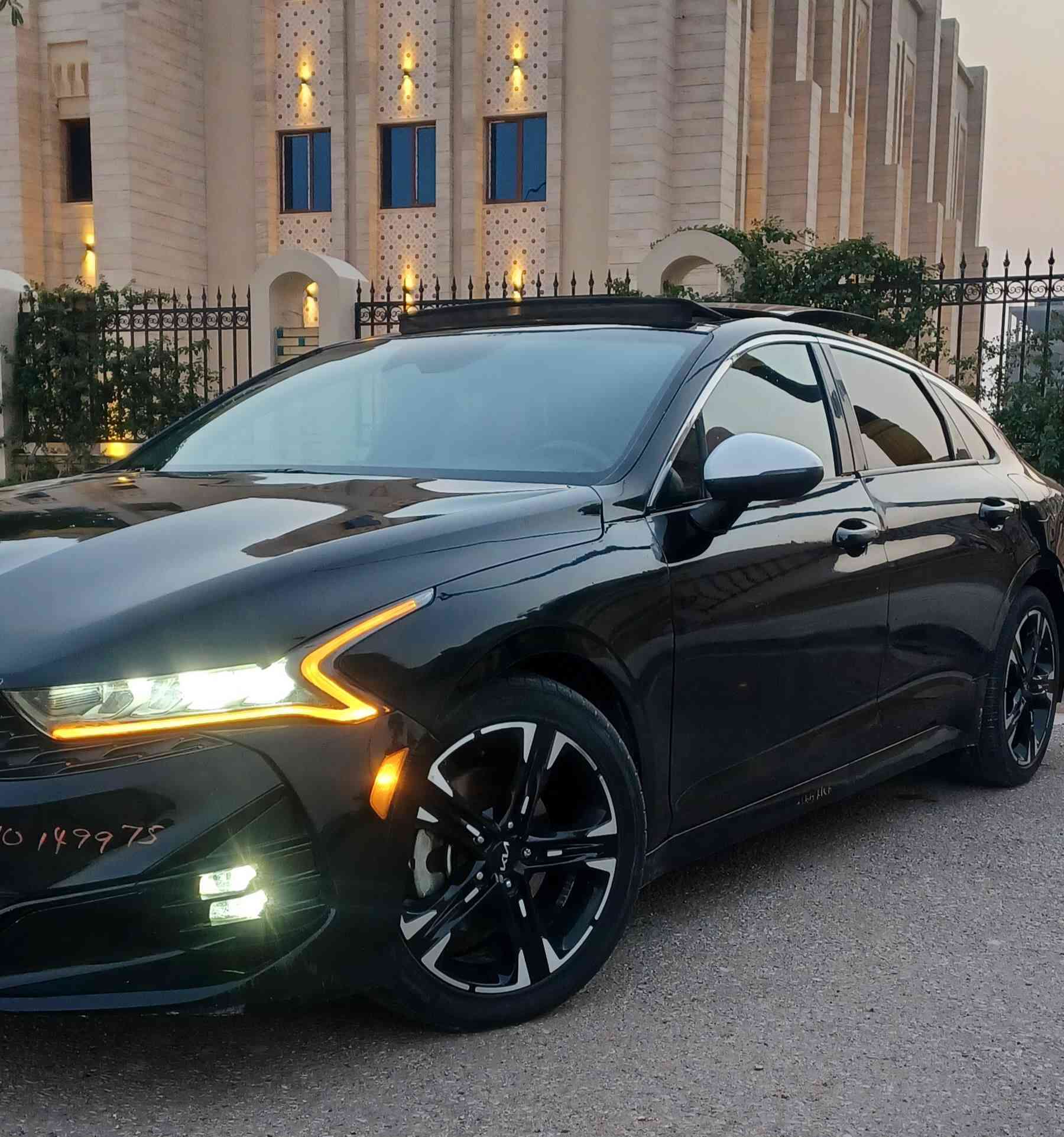 يالله كي فايف موديل 2023 وارد امريكي بدون رقم منفيس بسمي   
فول مواصفات خنك 1على 1 مكينة وكير وحدادية وتايرات وتبريد❄️ خير من الله جاهزة فول حادثهة ٣ قطع صبغ بدون دواخل فقط 
السعر 143 وبيهة مجال للطيبين 
مكاني كربلاءرقم(***********)
