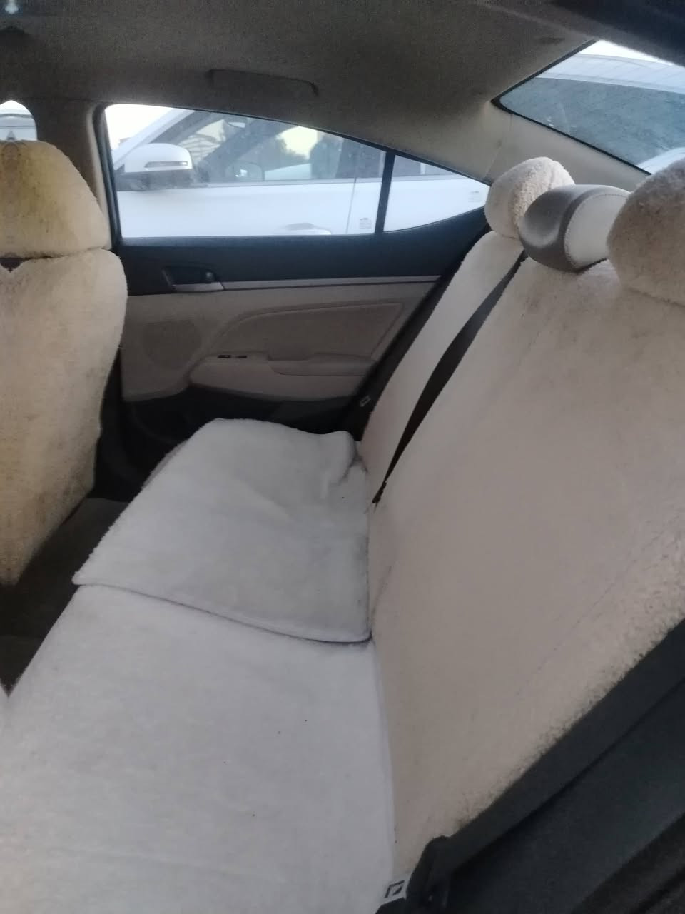 النتره 2017 وارد امريكي بيها 3 قطع بدون دواخل يساره فول مواصفات محرك مكفول ماممدوده عليه سبانه سياره جديدع كله ماشيه 110 الف سياره كلش نضيفه رقم شمالي سليمانيه سعرها 127 ورقه وبيها مجال ***********
