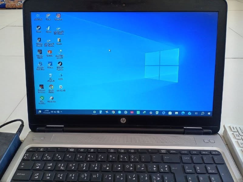 🔥 للبيع لابتوب HP ProBook 650 G2 بحالة نضافة 95% 🔥
✅ المعالج: Intel Core i5 جيل سادس 6200U
✅ الرام: 8GB
✅ التخزين: SSD 256GB سريع جدًا
✅ كرت شاشة Intel HD 520
✅ الجهاز سريع ومرتب وشغال بدون مشاكل
✅ مناسب للدراسة، الأوفيس، التصفح، البرامج والشغل اليومي.والالعاب
✅ بطارية جيدة + شاحن موجود
الجهاز استعمال نظيف جدًا، ما يحتاج أي مصروف، جاهز للاستخدام مباشرة.
✅ملحقات [ماوس وحقيبه الابتوب وكيبورد خارجي لون ابيض مميز مع شاحنه اصليه 90 واط بالاضافه تطول وياك البطاريه بالشحنه الكامله 5 ساعات 
💰 السعر: 260 ألف قابل للتفاوض للجادين
📩 المراسلة خاص للمهتم
المكان السماوه/الهلال السماوا, المثنى


**إذا كنت صاحب هذا الإعلان وتريد حذفه لأي سبب، رجاءا أرسل رسالة إلى الدعم الفني**