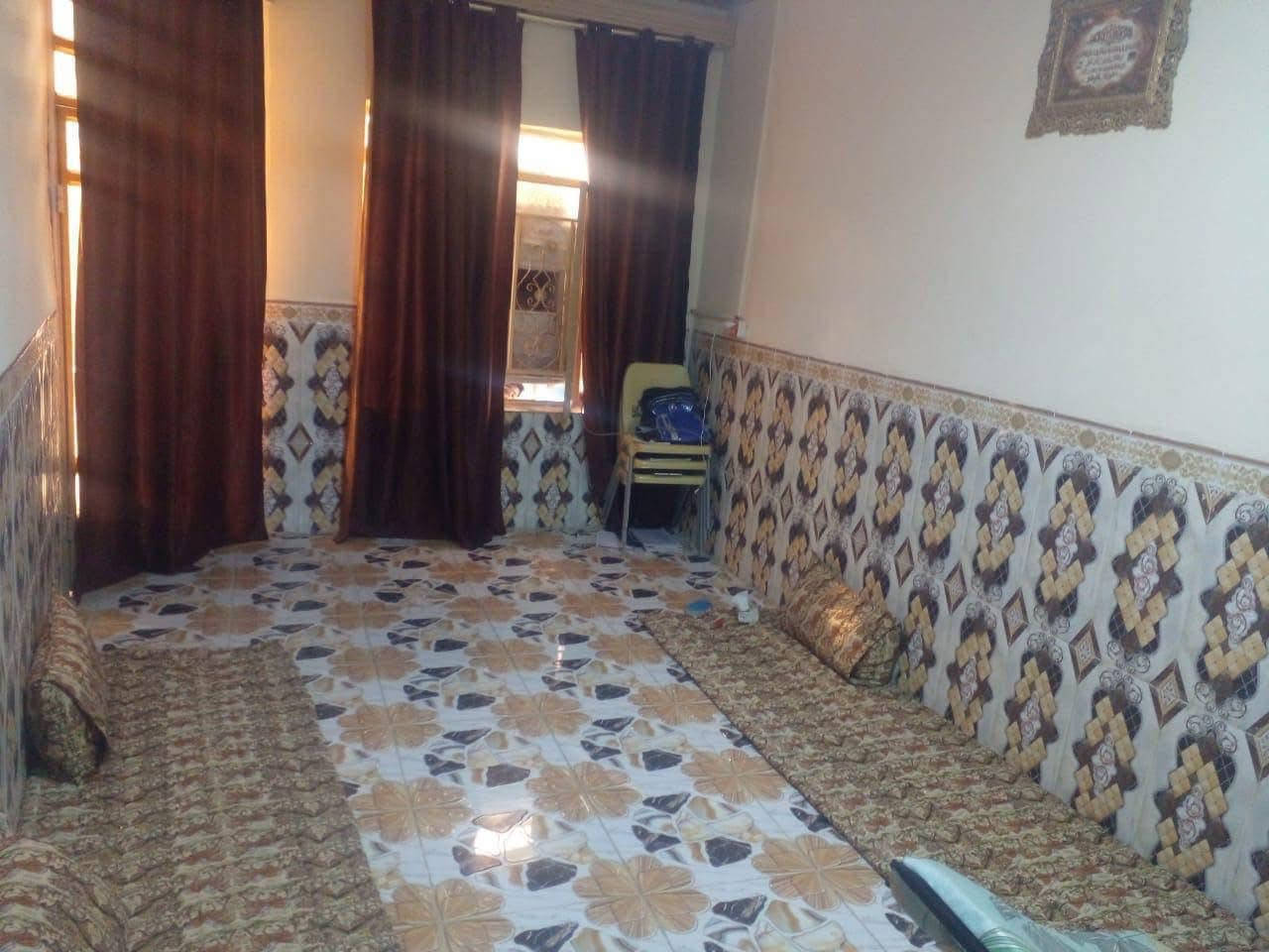 مشتمل بصلاح الدين شارع 10م واجه 6.25  نزال 20م طابق واحد خلف الملعب السباعي السعر 53مليون  للاستفسار اكثر مراجعه مكتب الصفاء للعقار حي الافراز مقابيل صلاح الدين ***********
