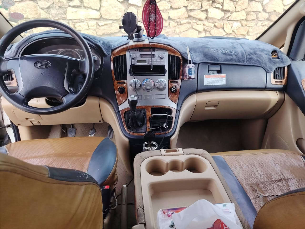 السلام عليكم ستاركس ٢٠٠٨ مفتوح مكينه بلباكيت صدر كير جديد تخم تاير تبريد ثلج رقم بابل انكليزي هزه جديده تحويل ثاني يوم مصفره من هيئه وغرامات مصبوغه حزام وبيه ضربه جاملغ اليمنئ الكدام  مكان    الأنبار   فلوجه
للستفار عل رقم ***********
