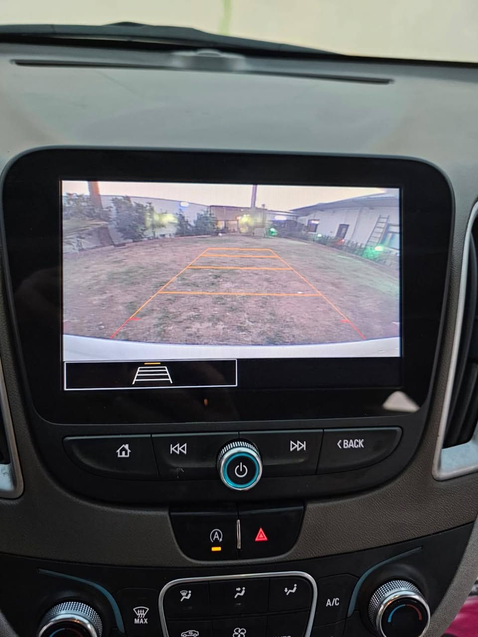 ماليبو LT
ماليبو 2022) LT لون ابيض 
ماشيه ٦٥
الضرر// قبق جنطه مبدل وجاملغ تعديل   فقط بدون دواخل  صور الضرر موجدات 
رقم جديد  أربيل  ب  مداور َوكاله
المواصفات 
🔴 بصمه ابواب + جنطه
🔴 تشغيل عن بعد 
🔴 نقاط عمياء 
🛑محرك 1500 توربو ✈️
🔴قياده ذاتيه
🔴مانع انزلاق
🛑لدات اماميه نهاري
🛑كشنات تدفئه + كهرباء ⚡️ 
🛑تبريد مناخين منفصل SYNC
🛑تبريد قطعتين امامي خلفي 
🛑شاشه كبيره تدعم 📲Android Auto/car play
🛑خرائط Gps📌
🛑كامره خلفيه 📷
🛑كروز مثبت سرعه
🛑شاشة ضبط واعطال بل دشبول
🛑منافذ USP/ 12V /Tip C
🛑مانع انزلاق ⛔️
🛑حساس اطارات
🛑4 دسك/ Abs
السياره جاهزه ونظيفه جداً بدون نواقص
السعر //  ١٢٧ مجال بسيط 
مكاني ديوانيه  المركز محافظة 
 للاستفسار الاتصال على الرقم
***********
