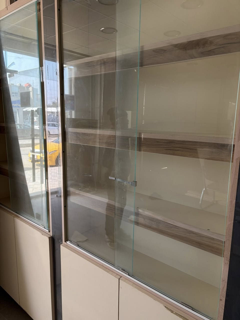 بيع اثاث شركة تصلح لمحلات الموبايل في الديوانية 
للاستفسار ***********
