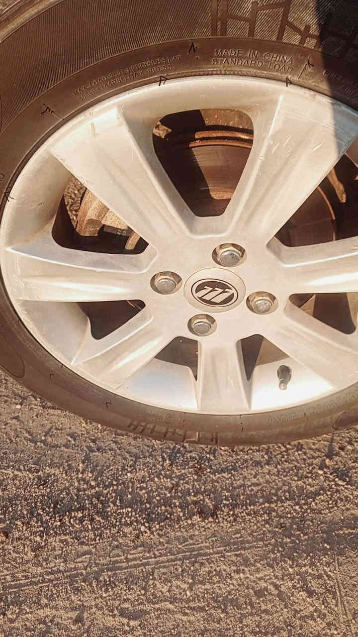 السلام عليكم
ليفان للبيع 2013
رقم ذي قار الماني 
سياره بلاد مكينه حداديه كفاله كيره الرابع مرات ما يجي بي قلايج راعيه بل ناصرية مداور ثاني يوم سنويتها نافذه بل 18 
مكاني ناصريه السعر 27 وبيها مجال 
***********
