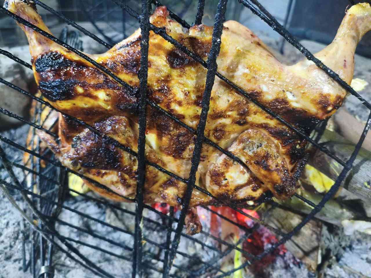 مطعم النجمه  
يقدم لكم المسكوف على اصوله 
دجاج على الفحم يذوب بالحلك 
كل اوزان السمك متوفره شرط 
سمجه مال قفص 
الفجر/ البو سعد/ قرب المركز الصحي 
احجز طلبك على هذه الارقام 
‏‪0 772 450 0739‬‏
‏‪‬‏‏‪0 770 265 3896‬‏
‏خدمه توصيل متوفره
خلال شهر رمضان المبارك متواجدين للساعه الواحده ليلا
