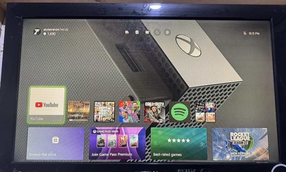 للبيع Xbox One x
1tذاكرة 
جهاز لك ستيكر 
نضافا ٩٩٪؜
بيع ١٨٠ ألف 
ومراوس بايفون
مكاني بغداد العامرية 
***********
