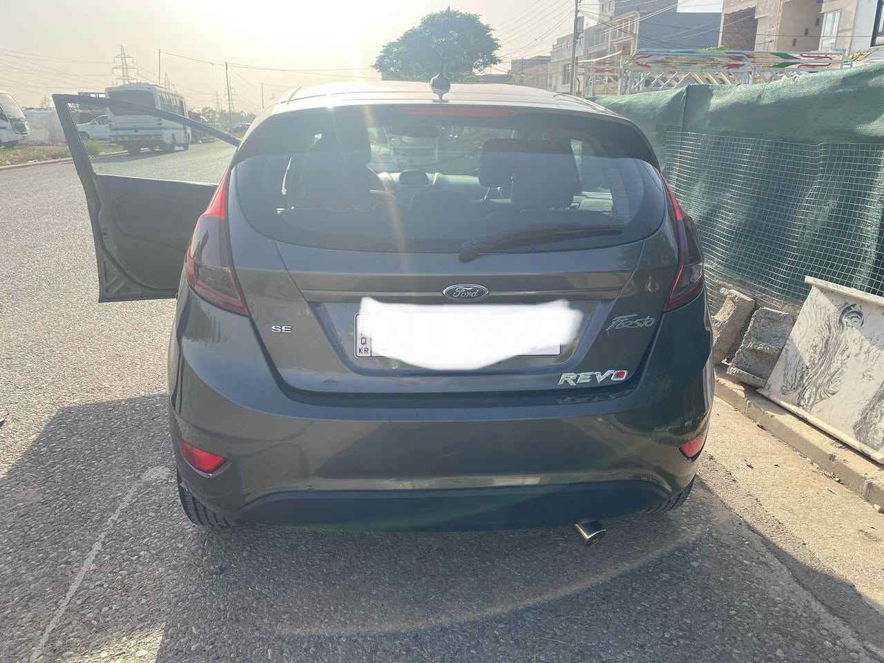 فۆرد فێستا
مۆدیل ٢٠١٧
یەک پارجەی پێشەوەی هەیە بێ ژورێ بێ ئیرباگ
سەیارەکە یەک دینار مەسرەفی تێتا نییە 
مەکینەی گۆرایە 
٧٠٠ هەزار غرامەی لەسەرە  
هەموو شتی بە شەرتە أربيل, العراق


**إذا كنت صاحب هذا الإعلان وتريد حذفه لأي سبب، رجاءا أرسل رسالة إلى الدعم الفني**