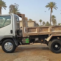 نيسان • ٢ طن • مكينة جديدة」「كفالة عامة」「قير مكفول」「شاصي مكفول」「جاهزة ل...