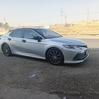 كامري 23 سياره جديده حيل ثلاث قطع صبغ بدون ايرباك يعني الباب والباب ال...