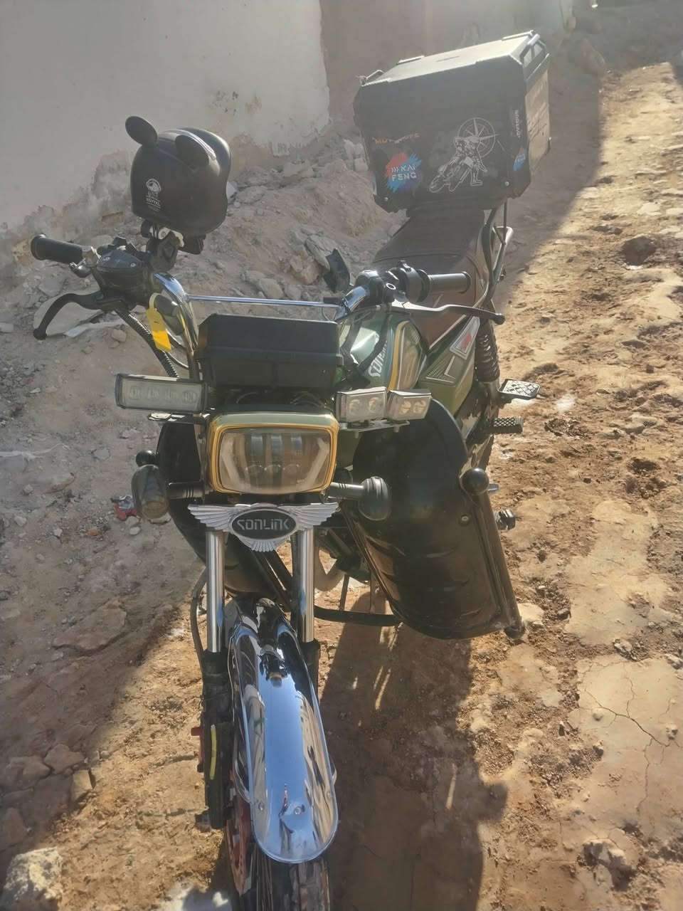 دراجه سافان مديل 25 دراجه اصولي أوراق كامله بلادي على وضع شركه محرك بلادي سعر 800  وبيهه مجال الرقم ***********
