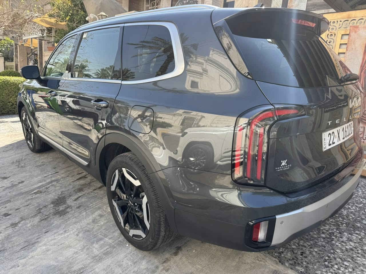 تلورايد EX  فول مواصفات موديل 2023 رقم اربيل
وارد امريكي دخول جديد .. ضررها كسر دعامية فقط وموضح بصور امريكا .. بأسمي السيارة
1- بصمه + بصمه ابواب
2- سلايد روف (فتحة)
3- كيج الكتروني متغير 
4- كاميرا خلفية
5- نقط عمياء / رادار جانبي
6- رادارات امامي خلفي
7- قيادة الية 
8- هندبريك بصمه
9- كشنات جلد 
10- كشنات كهرباء
11- ستائر / بردات ابواب
12- كشنات تبريد وتدفئه وتدفئه استيرن
13- بك لايت لد
14- لايت لد + زينون
15- شاشة كبيرة لمس
16- تثبيت سرعة
17- اشارة جانبية بالمراية
18- ويل كب كبير كروم
19- تحديد مسار 
20- صندوق كهربائي
21- فول تحكمات ستيرن
22- تبريد لمس
23- شحن وايرلس
24- نظام gps خرائط
25- حساسات دعامية خلفي
26- تشغيل عن بعد 
27- مود ادرايف ( اقتصادي - سمارت - سوبر - وثلجي )
28- نظام نزول منحدرات 
29- تبريد قطعتين امامي خلفي 
السيارة بحالة الوكالة بدون اي نقص وضررها جدا بسيط فقط الدعامية ماشيه 27 ميل
للعلم السيارة بيها صبغ كلير امريكا (بدون حادث)
السعر 255$ وبيها مجال حك التوجيبه .. بغداد شارع فلسطين
***********
