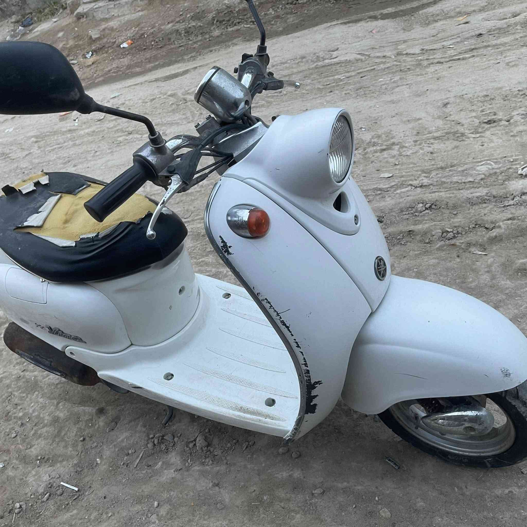 سلام عليكم للبيع دراجة جديدة مكينة مكفوله شرط لايت واشاير وكيجات كلها شغاله سعر 250وبيه مجال لطيبين ..***********
