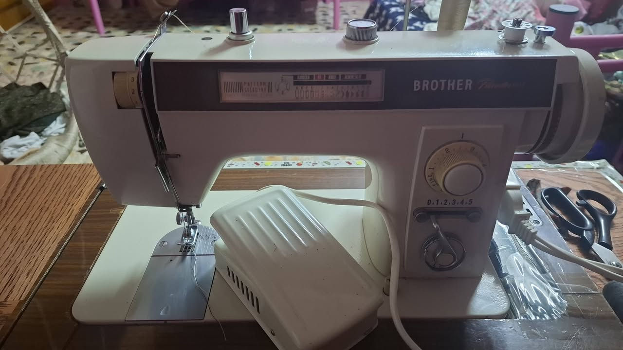 برذر باسستر مؤسسه اصليه السعر 180 نظيفه كل النقشات تشتغل .. ماطور و دواسه اصليات ميز وجنطه وياها


**إذا كنت صاحب هذا الإعلان وتريد حذفه لأي سبب، رجاءا أرسل رسالة إلى الدعم الفني**