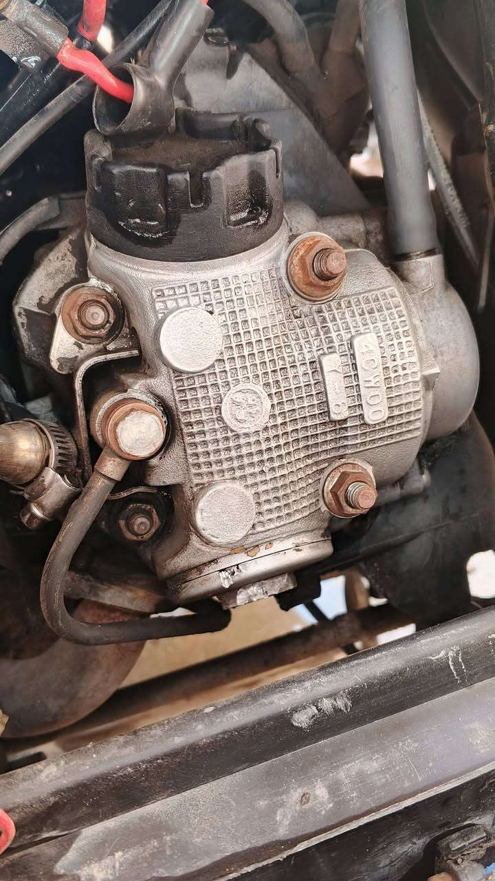 سلام عليكم اخوان/دراجه فراشه فورتي للبيع دراجه نضيفه خير من الله مكينه ناعمه ومامفتوحه دراجه مال رمبه جديده وشلعه ومعل خير من الله عنواني ديالى المقداديه اللاستفسار الاتصال على الرقم /***********/سعر 400وبيه مجال
