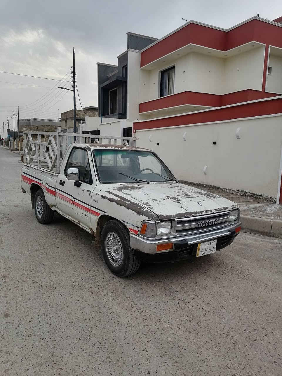 سلام عليكم للبيع بيكم موديل ٩٠رقم صلاح الدين ألماني سنويه ل٢٨محرك كير اكس شاصي مكفول سيارة بلاديه *********** عنوان بغداد الطارميه
