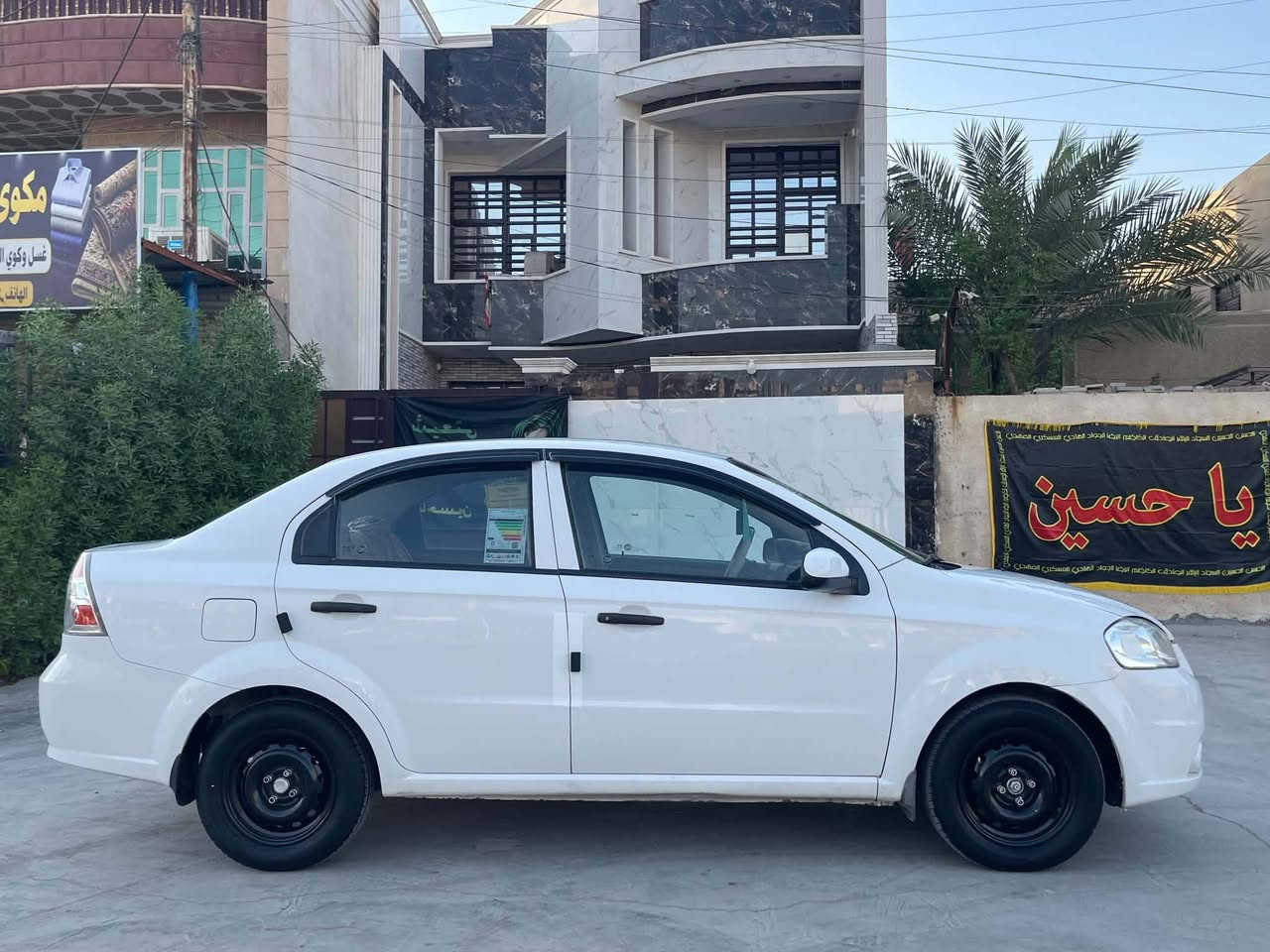 افيو ٢٠١١ شركة العامة 
سيارة جديدة علئ ايد وحدة من الشركة 
سعر ٧٣ بيهة مجال شراي 
بيهة صبغ جملغ فقط اثر شخط
باقي كلة مكفول 
سيارة جاهزة ما بيهة اي نقص
داخل بيجي 
رقم بغداد دولي تحويل ثاني يوم بسمي
مكان سيارة بغداد الشعب 
رقمي ***********
